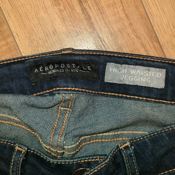 Aeropostale and Refuge jeans - Picture 2 of 8